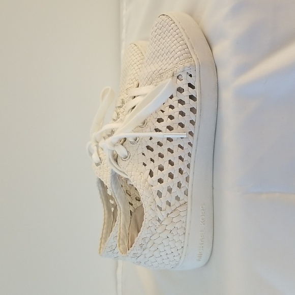 Michael Kors White sneakers size 7 - Picture 4 of 7